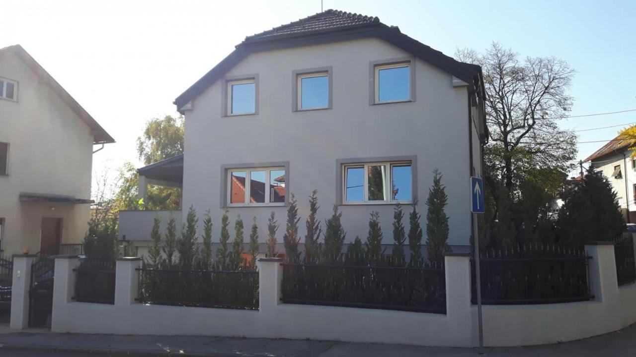 Apartments Battistutti - Free Private Parking Zagreb Dış mekan fotoğraf